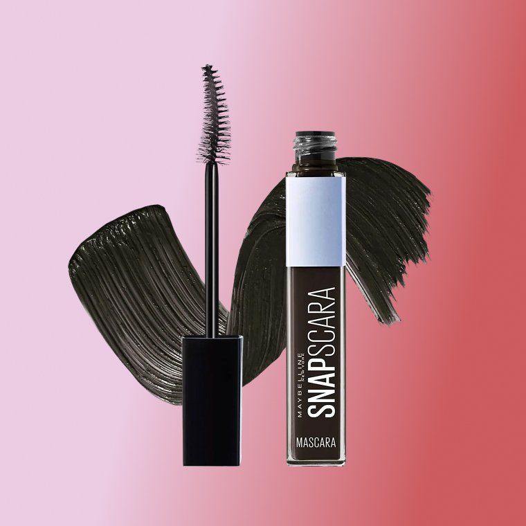 Opened tube and wand of Maybelline Snapscara