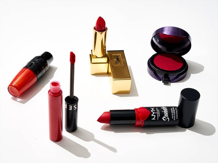 6 of the Best “True Red” Lipsticks Redditors Swear By